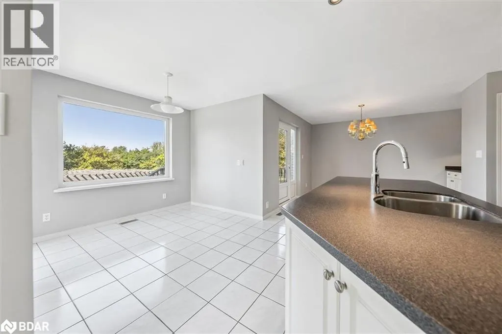 46 FOREST HILL Drive