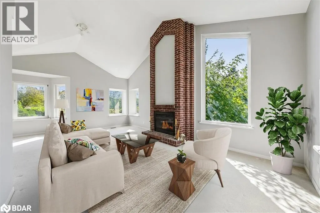 46 FOREST HILL Drive