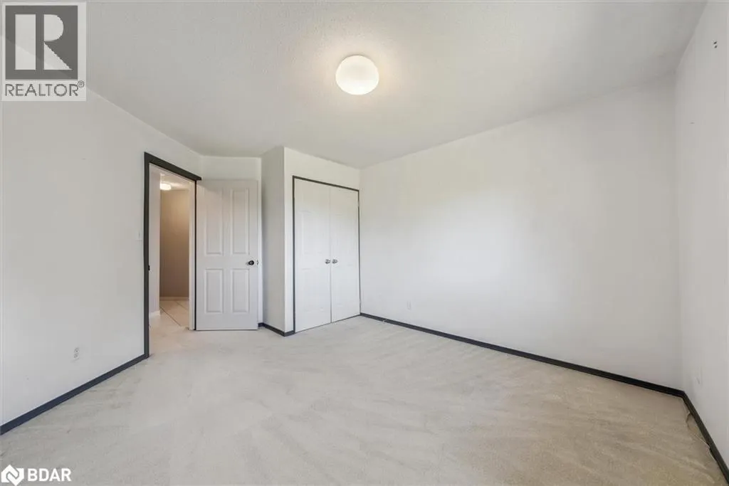 46 FOREST HILL Drive