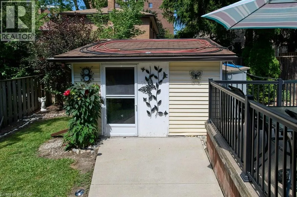 120 WOOD Street
