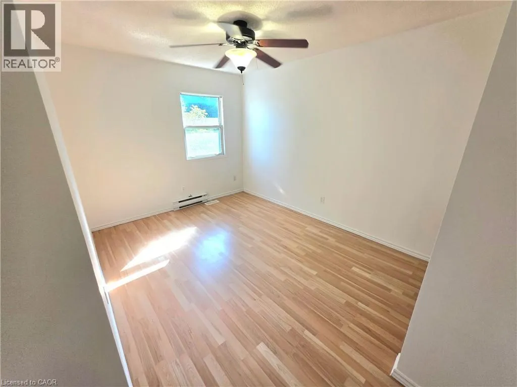 26 POPLAR Drive Unit# 5, #5