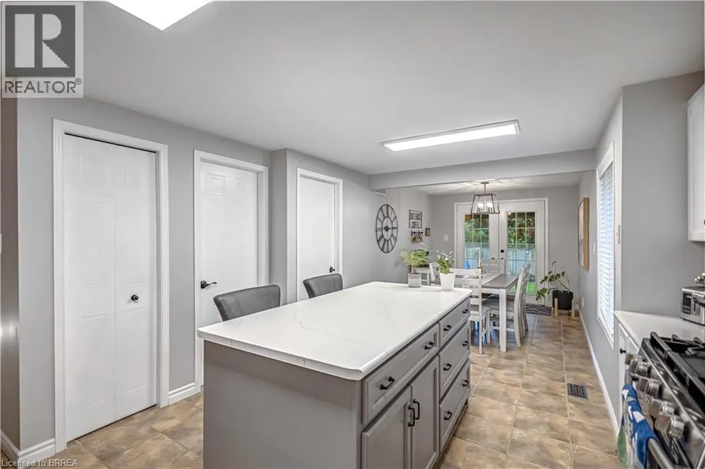 27 CANDLEWOOD Drive