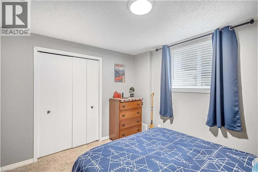 27 CANDLEWOOD Drive