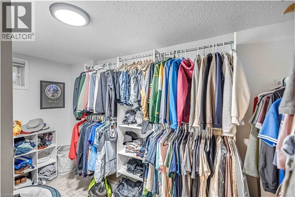 27 CANDLEWOOD Drive