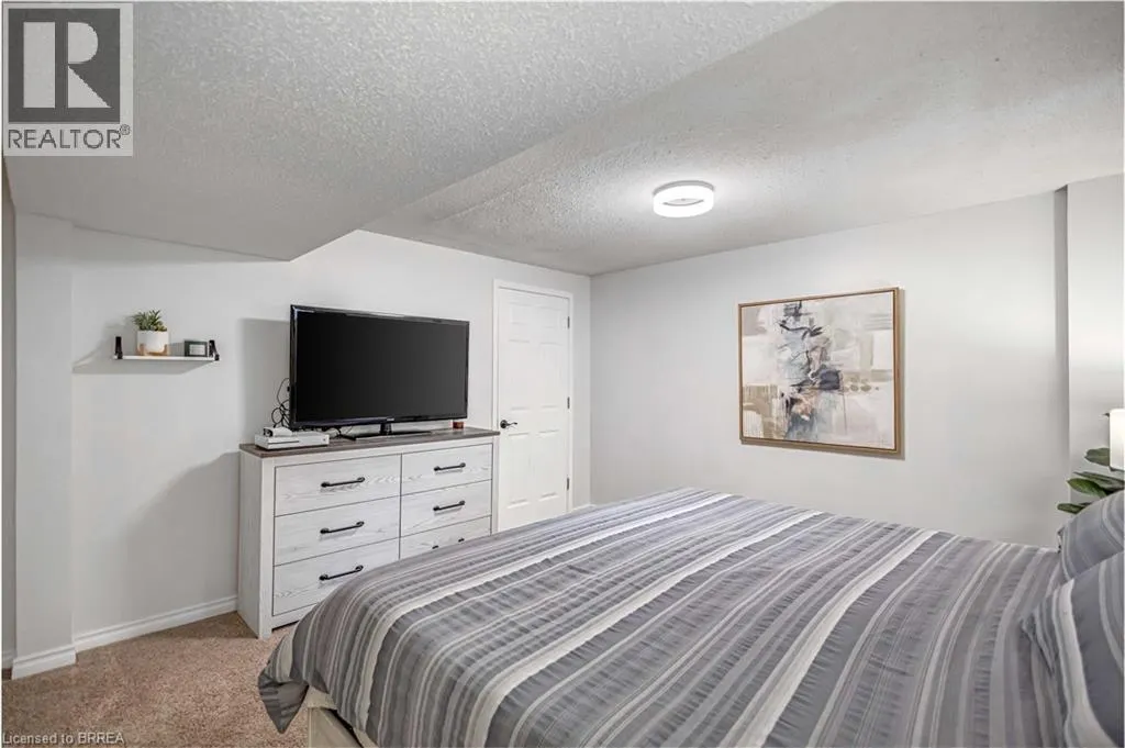 27 CANDLEWOOD Drive