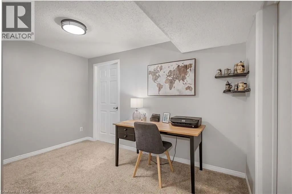 27 CANDLEWOOD Drive