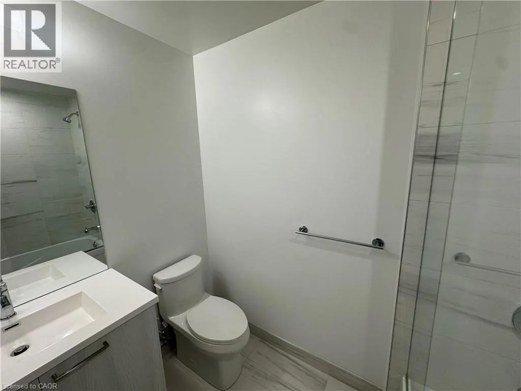 195 COMMERCE Street Unit# 5201, #5201
