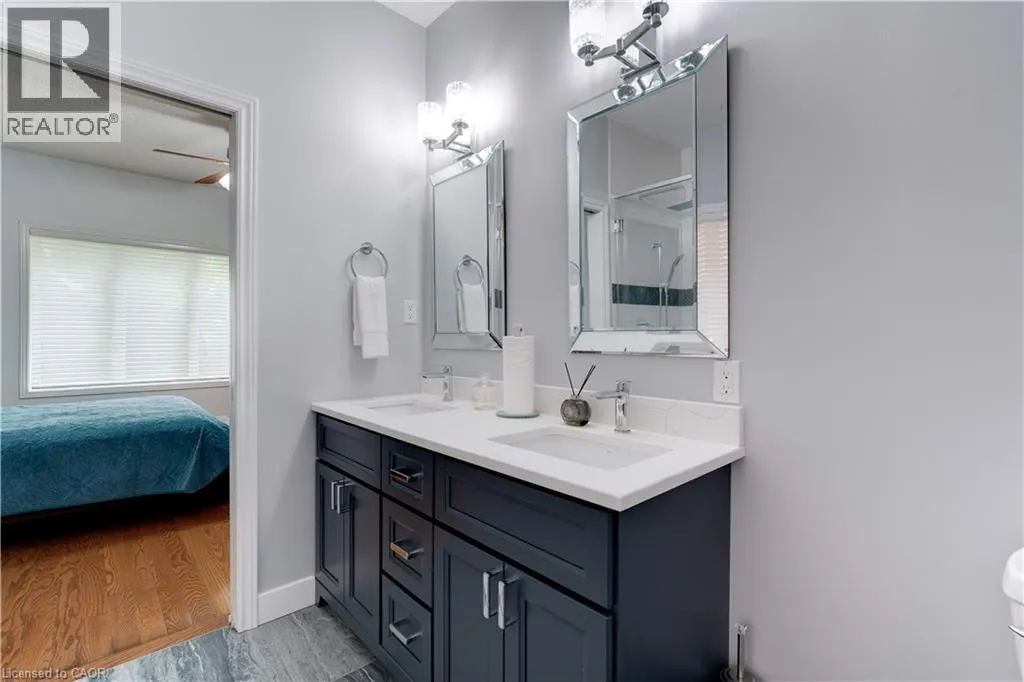 2500 WESTOAK TRAILS Boulevard