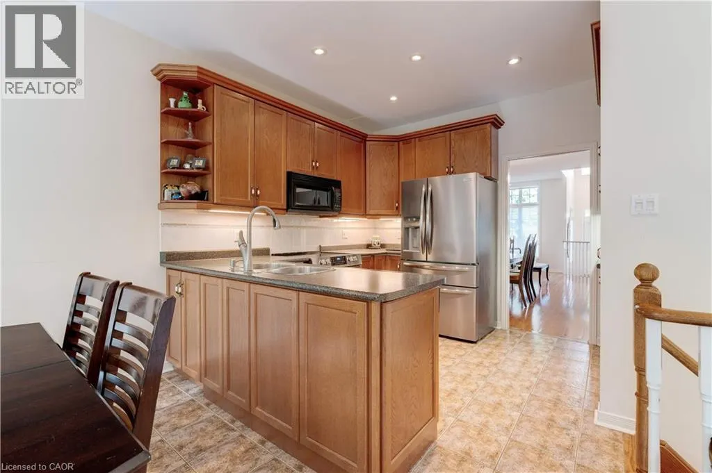2500 WESTOAK TRAILS Boulevard
