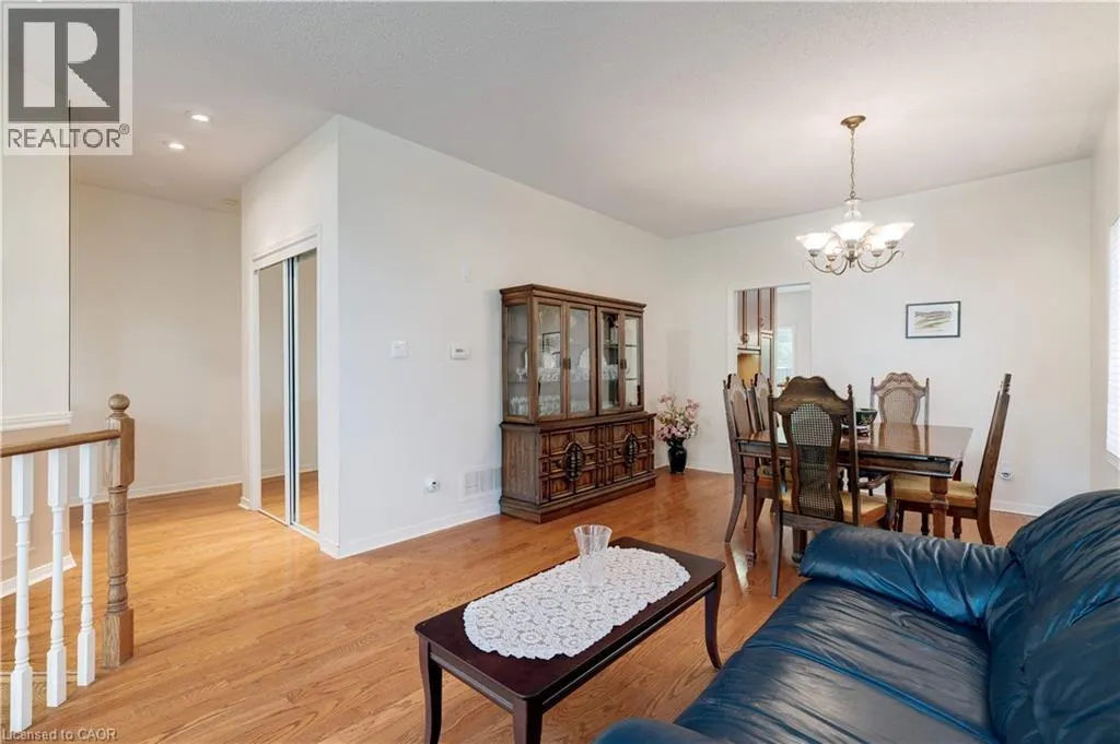 2500 WESTOAK TRAILS Boulevard