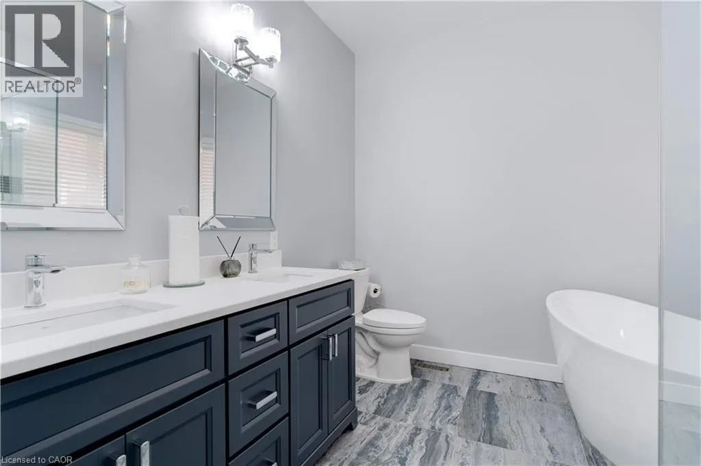 2500 WESTOAK TRAILS Boulevard