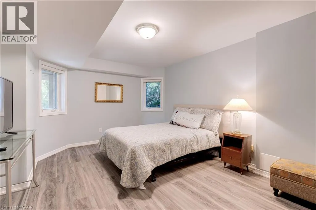 2500 WESTOAK TRAILS Boulevard