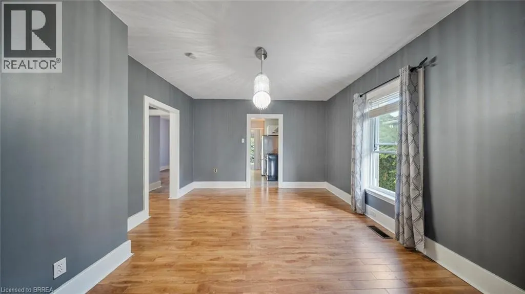 35 SALISBURY Avenue
