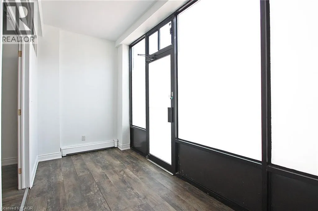 590 MAIN Street E Unit# 4, #4