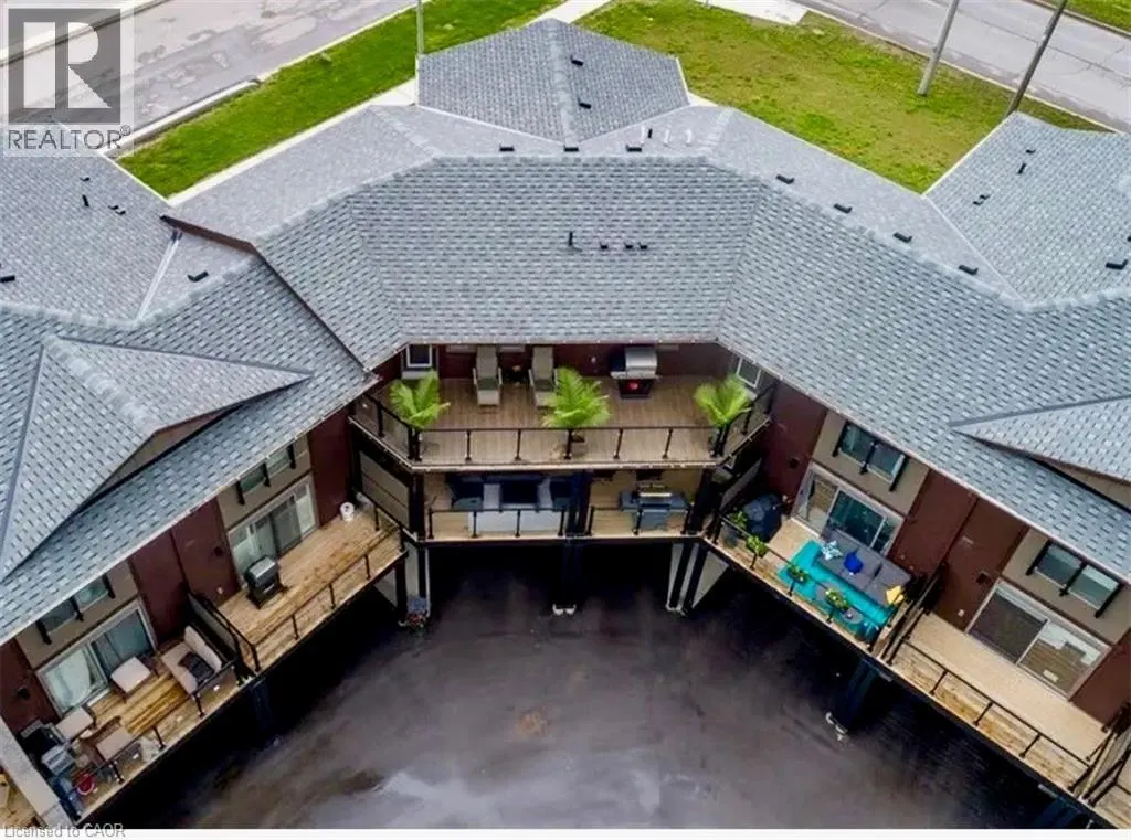 23 ECHOVALLEY Drive Unit# 12, #12