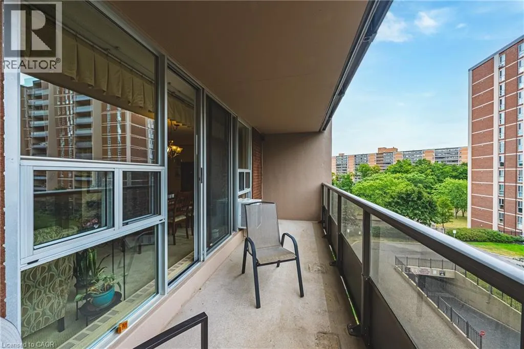 1968 MAIN Street W Unit# 707, #707