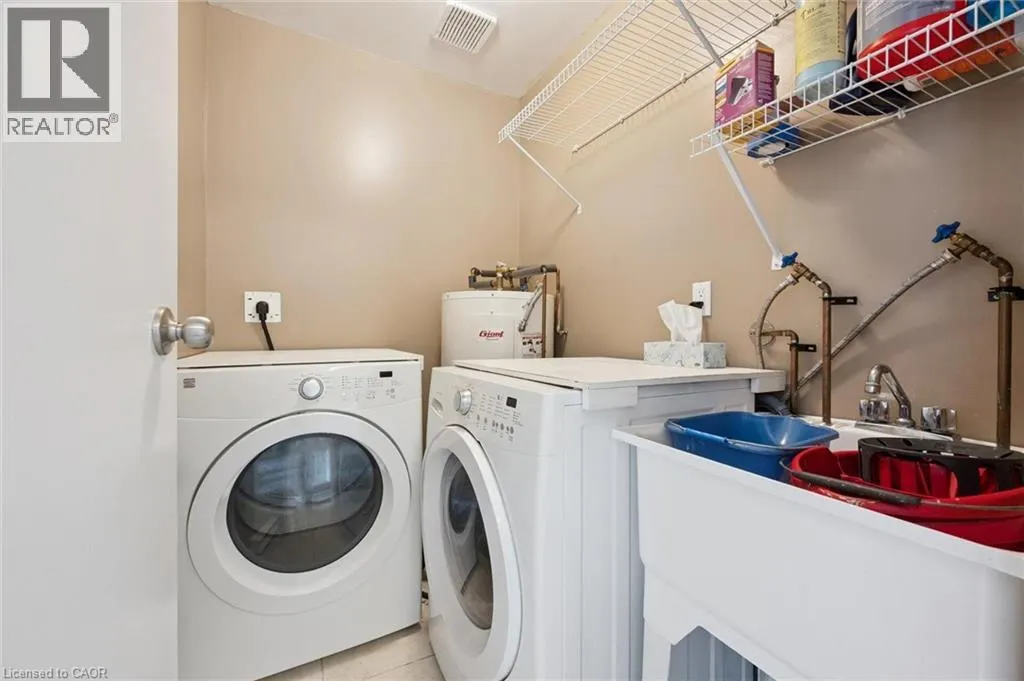 200 WOOLWICH Street Unit# 204, #204