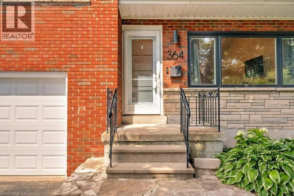 364 EAST SIDE Crescent