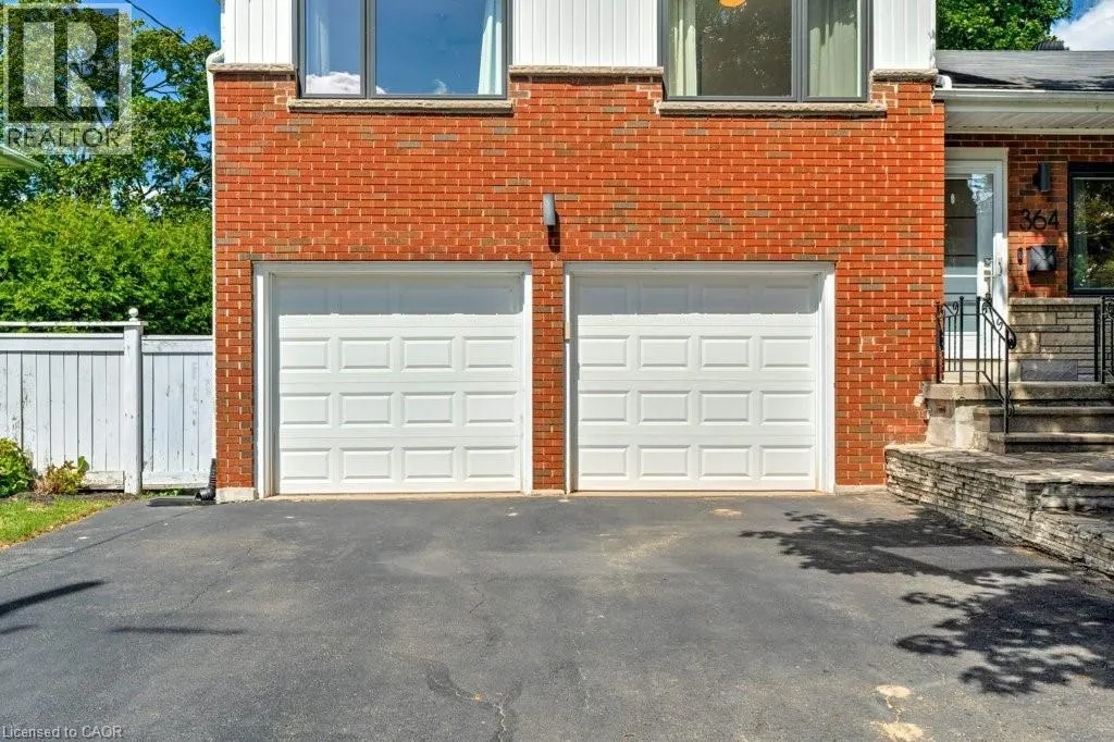 364 EAST SIDE Crescent