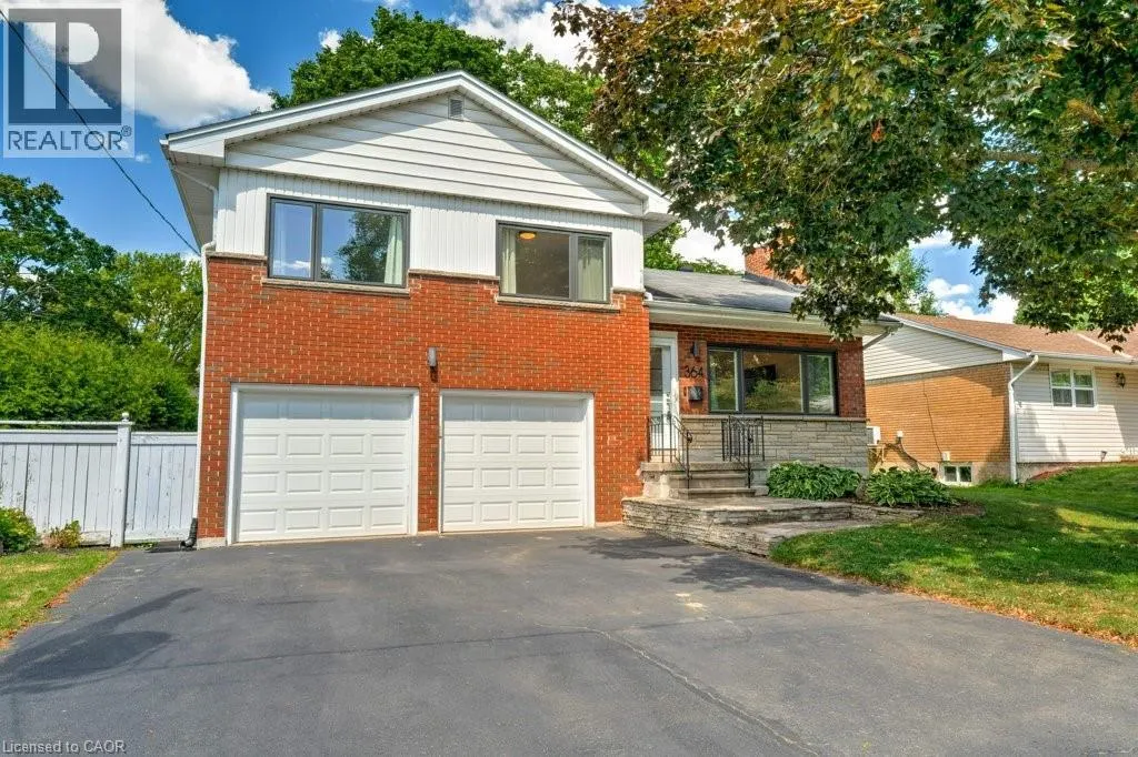 364 EAST SIDE Crescent