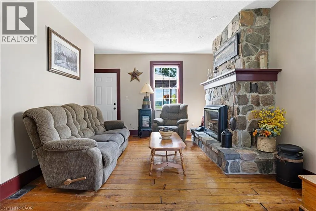 91 ALBERT Street E