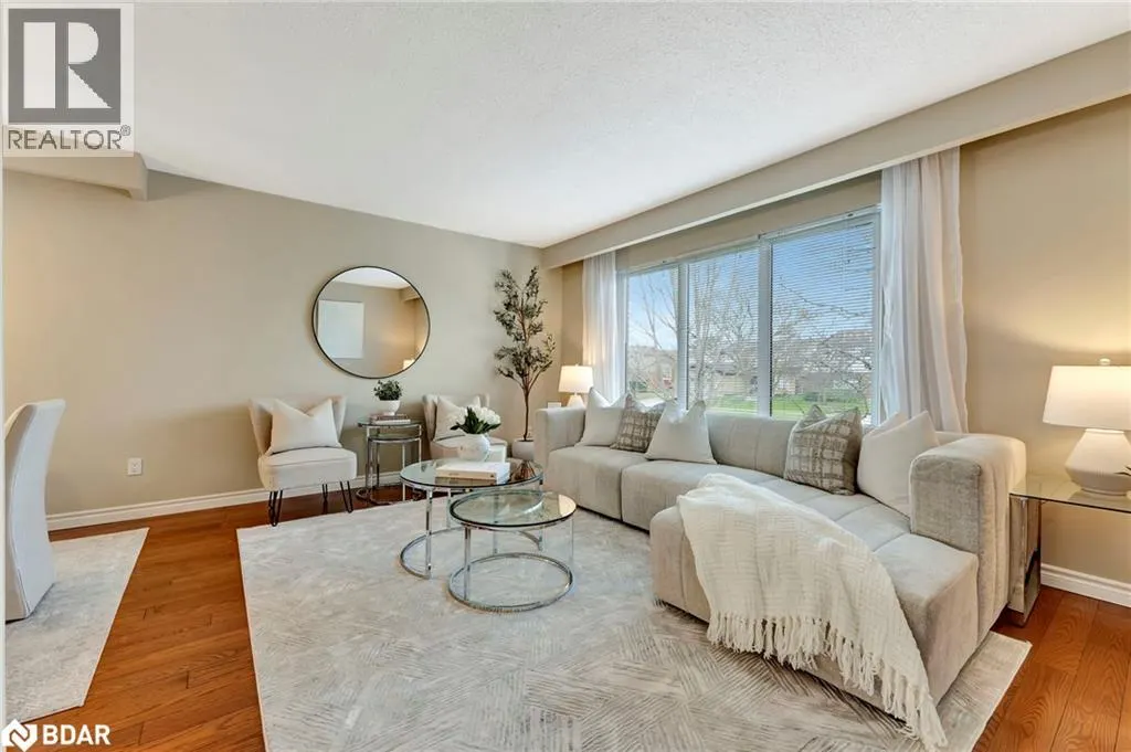 780 WOODWARD Avenue