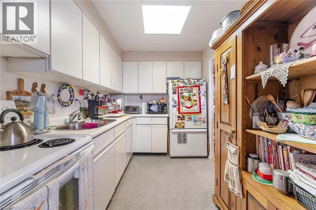 541 BLACKTHORN Avenue Unit# 1110, #1110