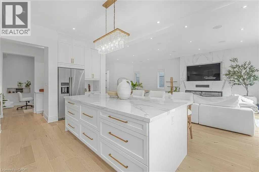 3978 HIGHLAND PARK Drive