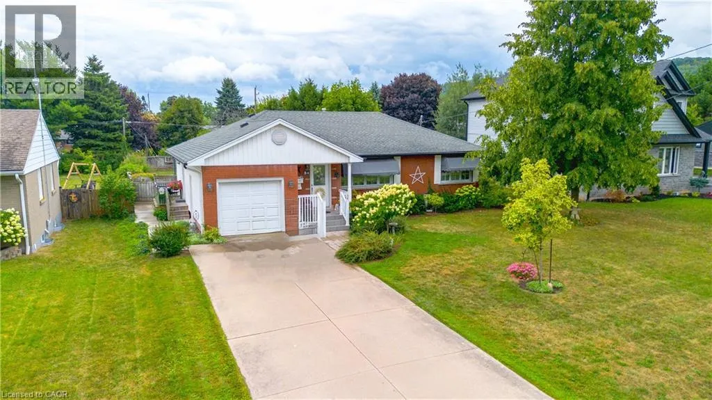 54 GARDEN Drive