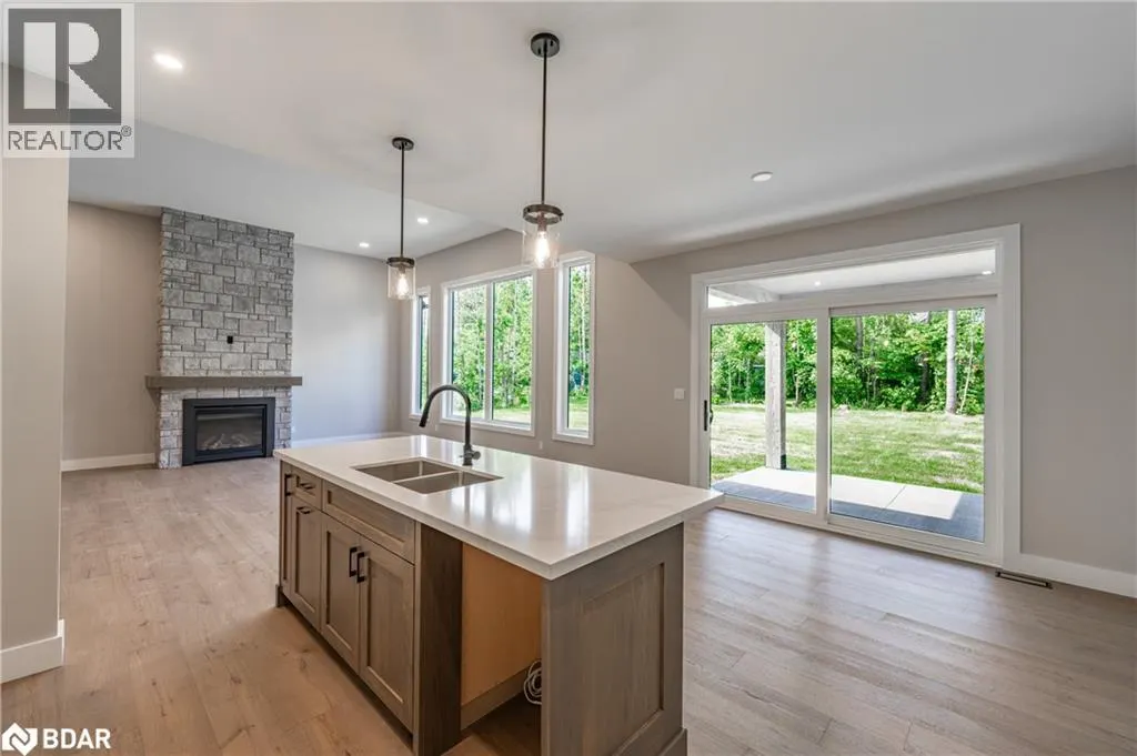 32 ALPINE Way