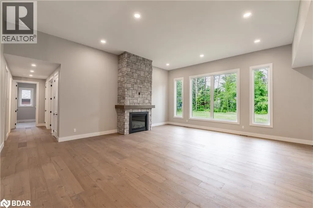 32 ALPINE Way