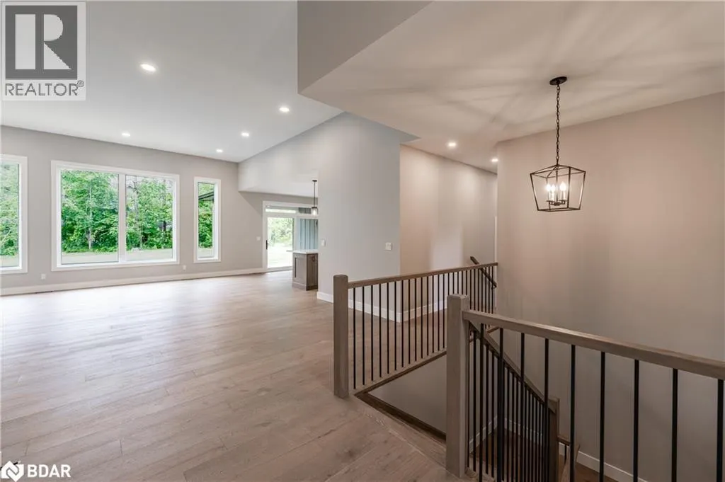 32 ALPINE Way