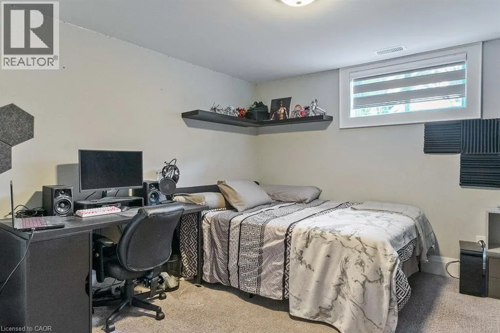 231 SOUTHWOOD Court