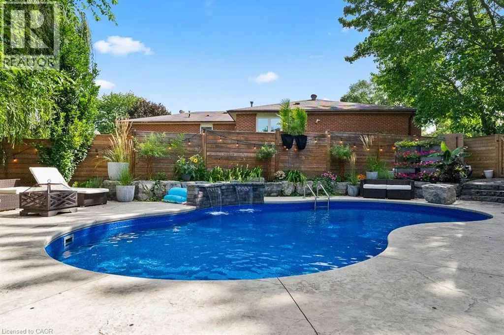 231 SOUTHWOOD Court