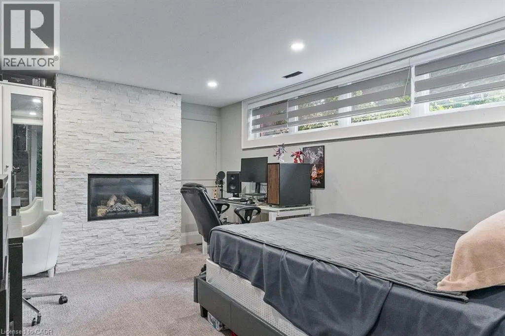 231 SOUTHWOOD Court