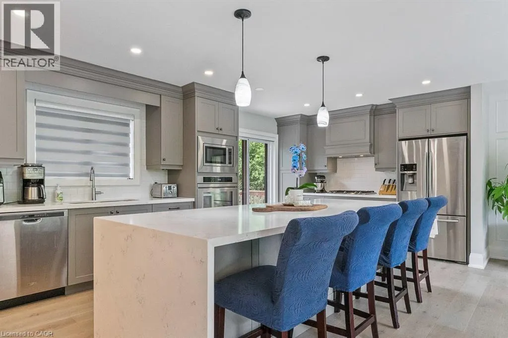 231 SOUTHWOOD Court