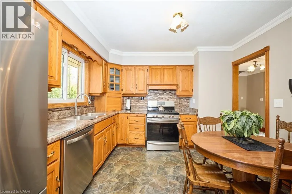 2785 LAKESHORE Road