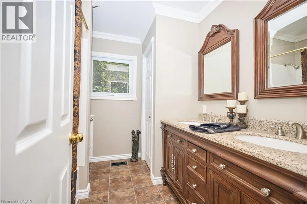 2785 LAKESHORE Road