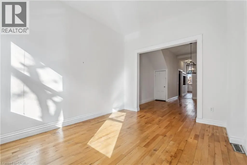 197 KING Street E Unit# Apt 2, #Apt 2