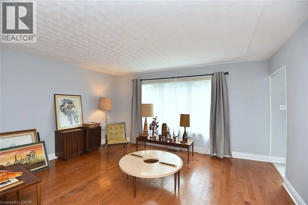 161 KINGS FOREST Drive