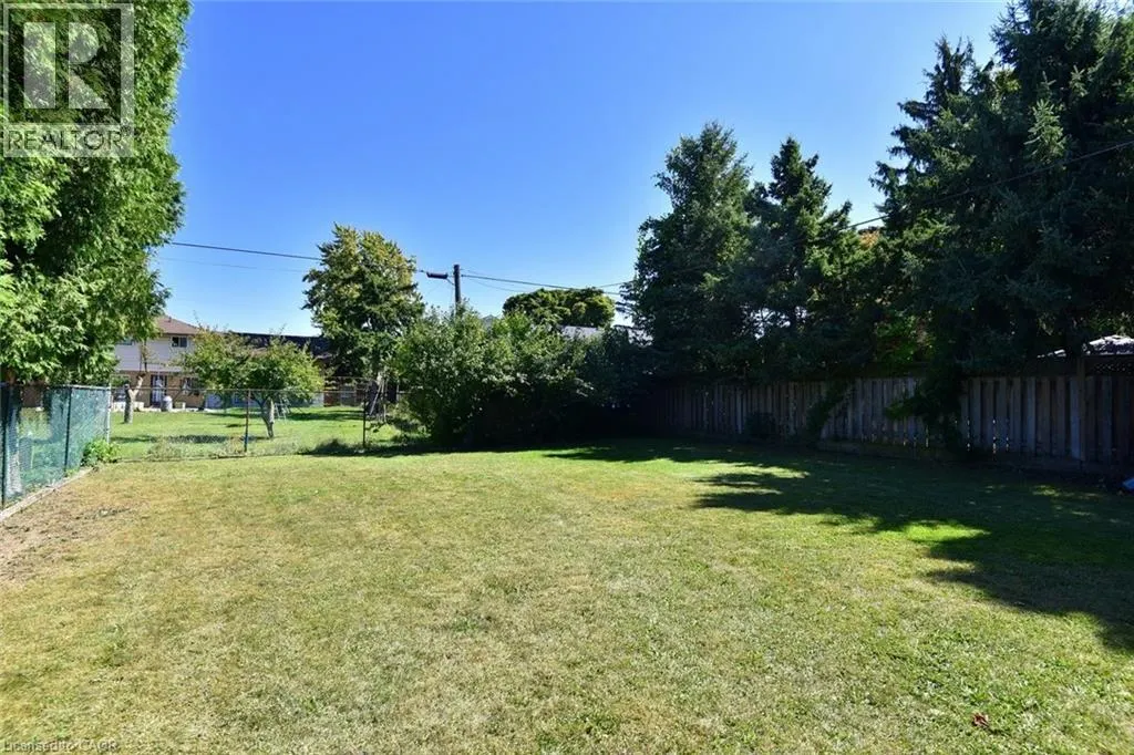 161 KINGS FOREST Drive