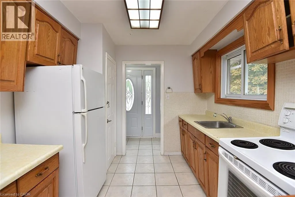 161 KINGS FOREST Drive