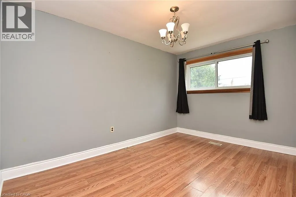 161 KINGS FOREST Drive