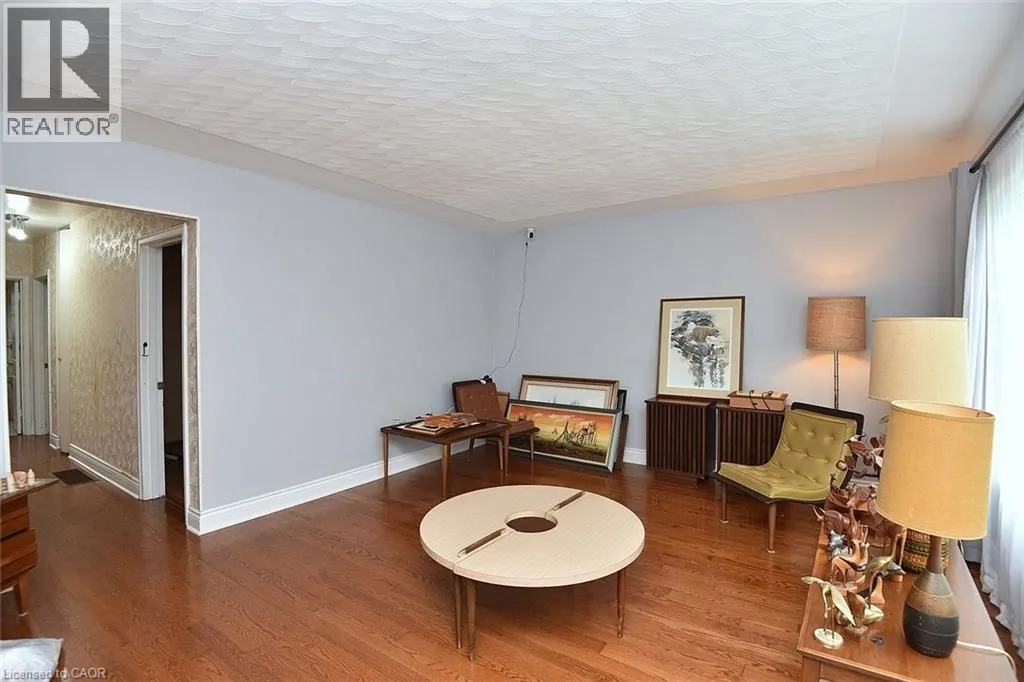 161 KINGS FOREST Drive
