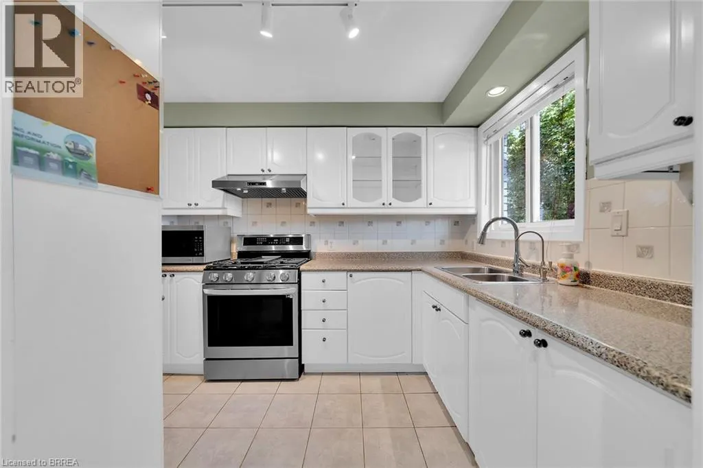 11 COLMAR Place Unit# 2, #2