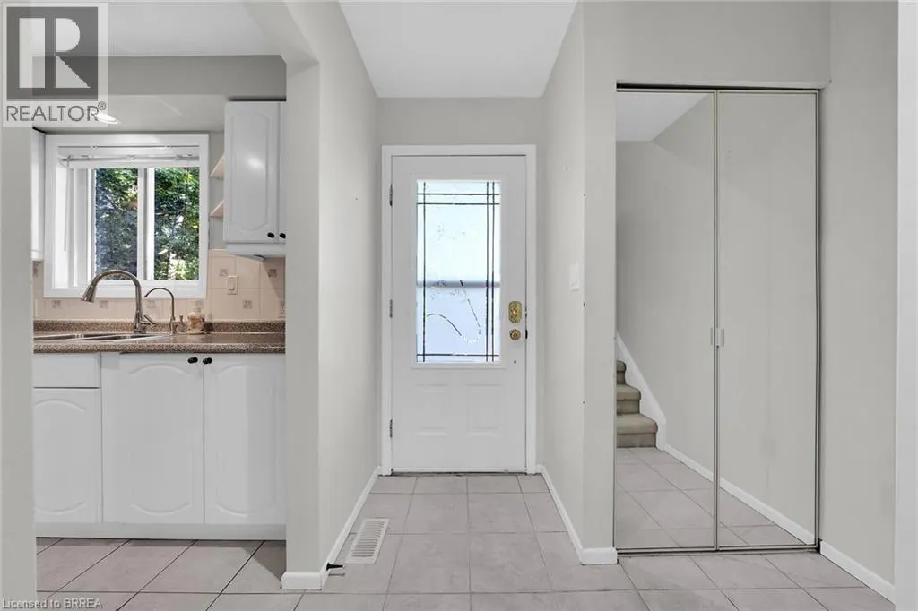 11 COLMAR Place Unit# 2, #2