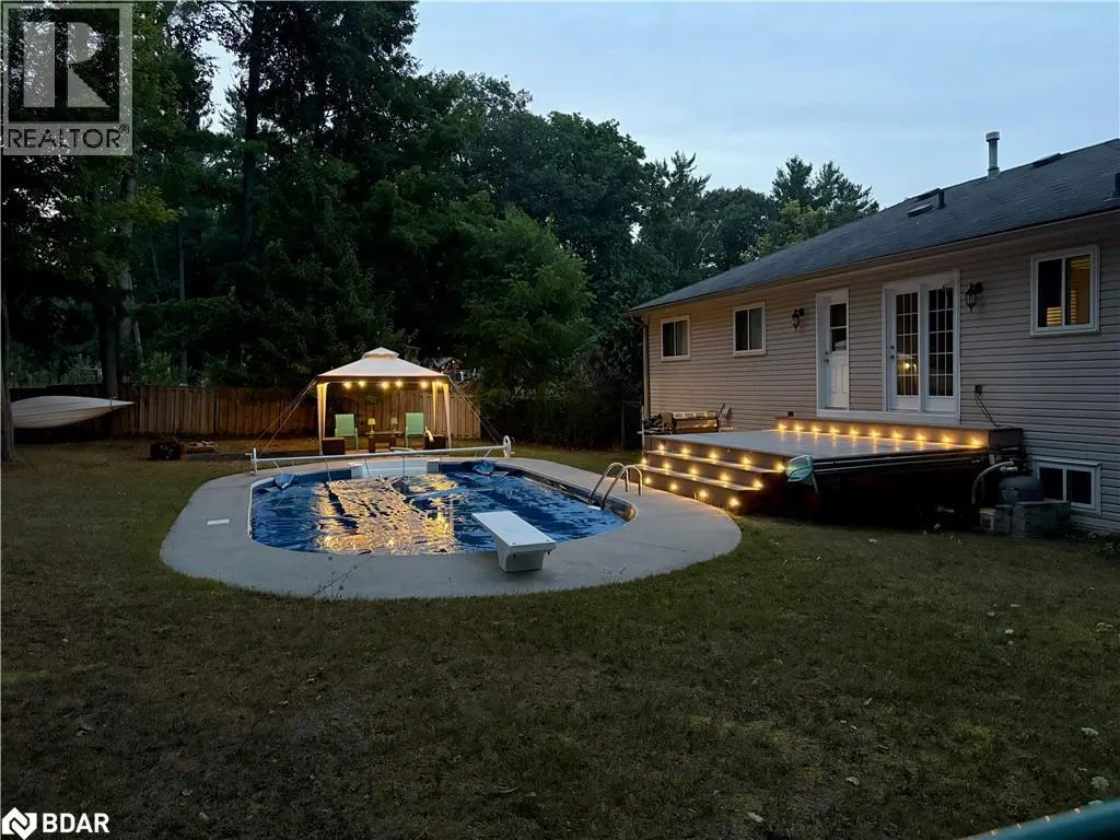 9 BIRDIE Court