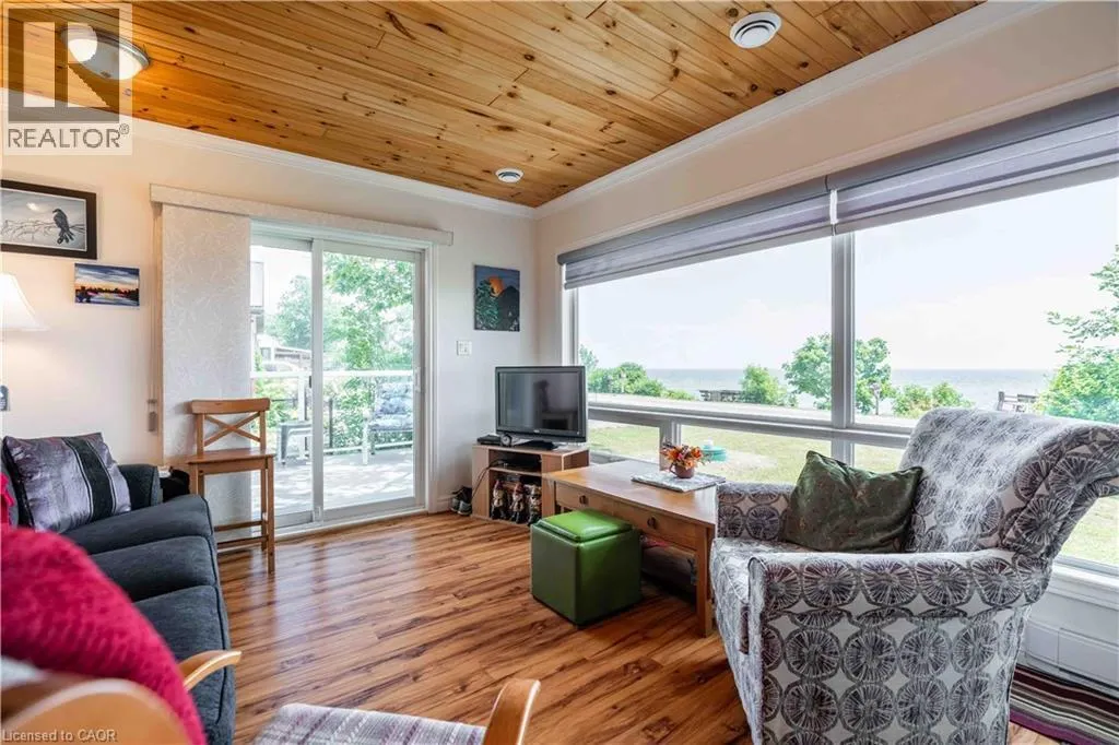 2399 LAKESHORE Road