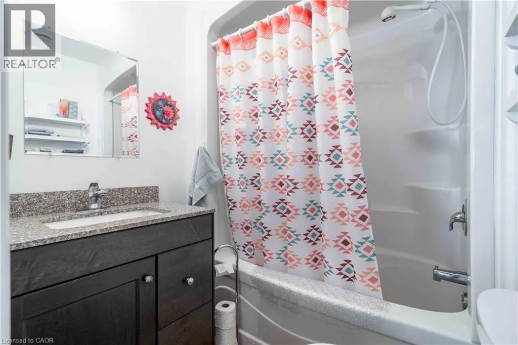 2399 LAKESHORE Road