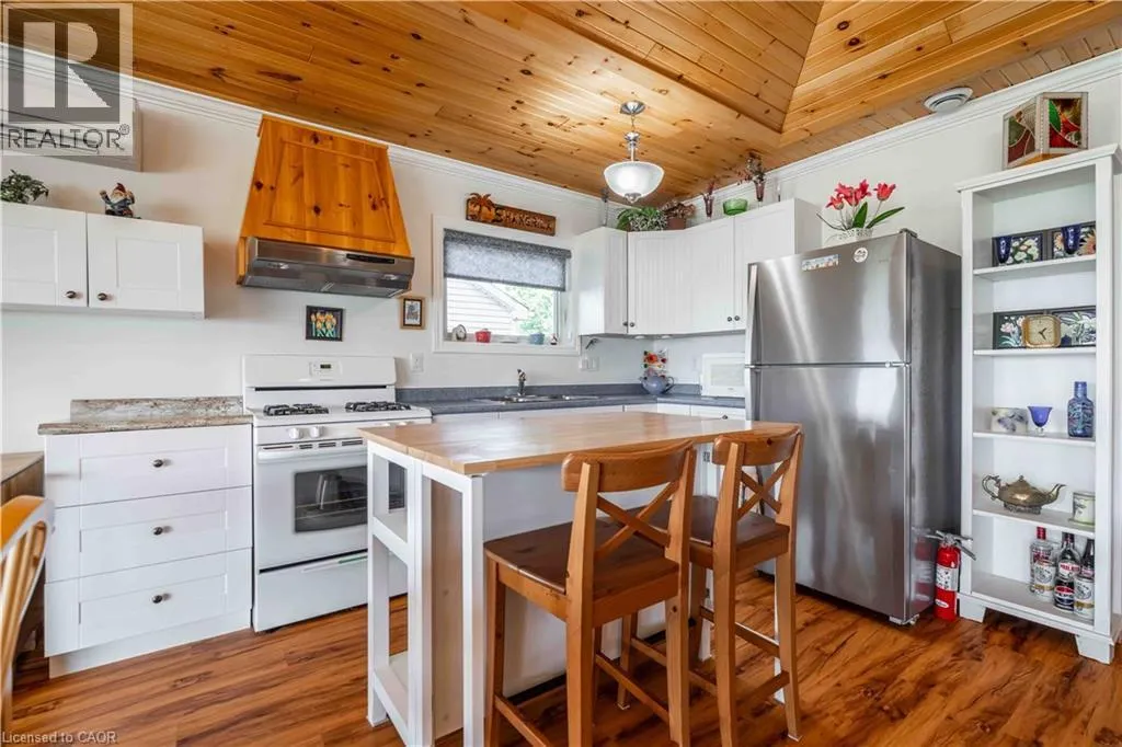 2399 LAKESHORE Road